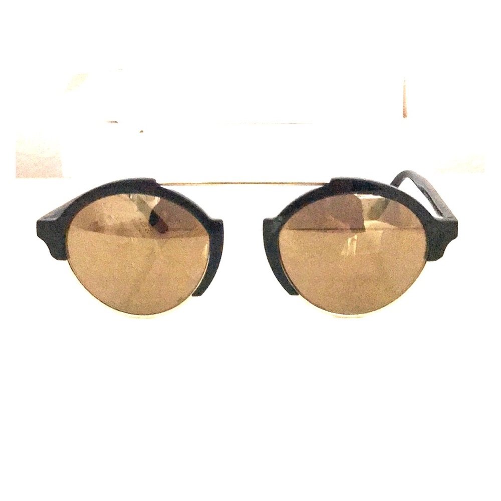 ILESTEVA sunglasses